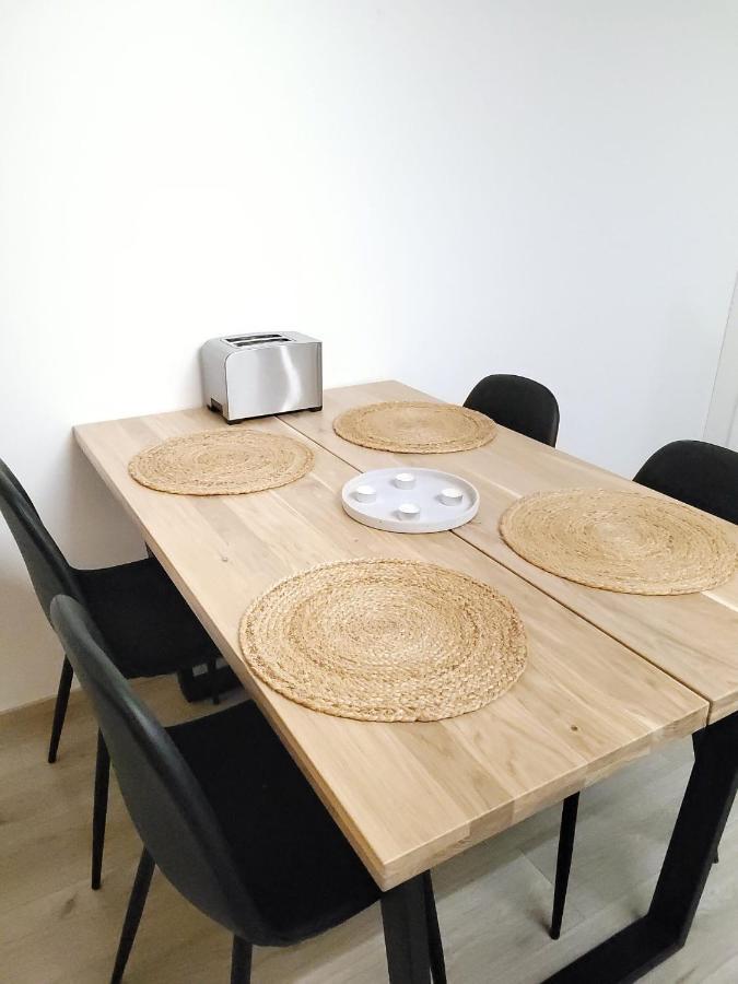 Nordica Downtown Apartment โรวานิเอมิ ภายนอก รูปภาพ